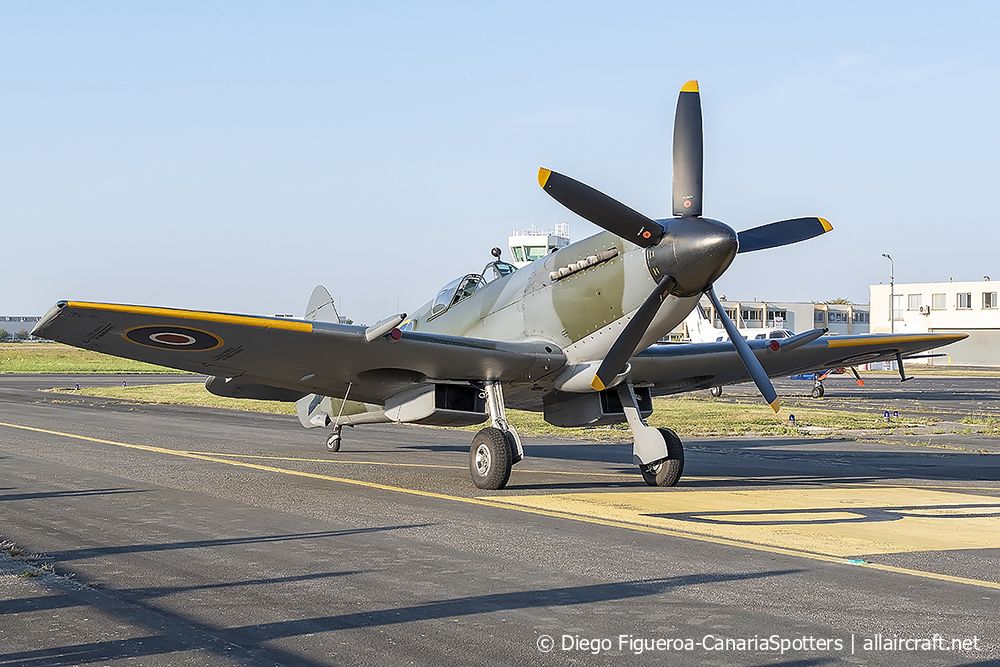 G-SXIV - RM927 1944 Supermarine Spitfire