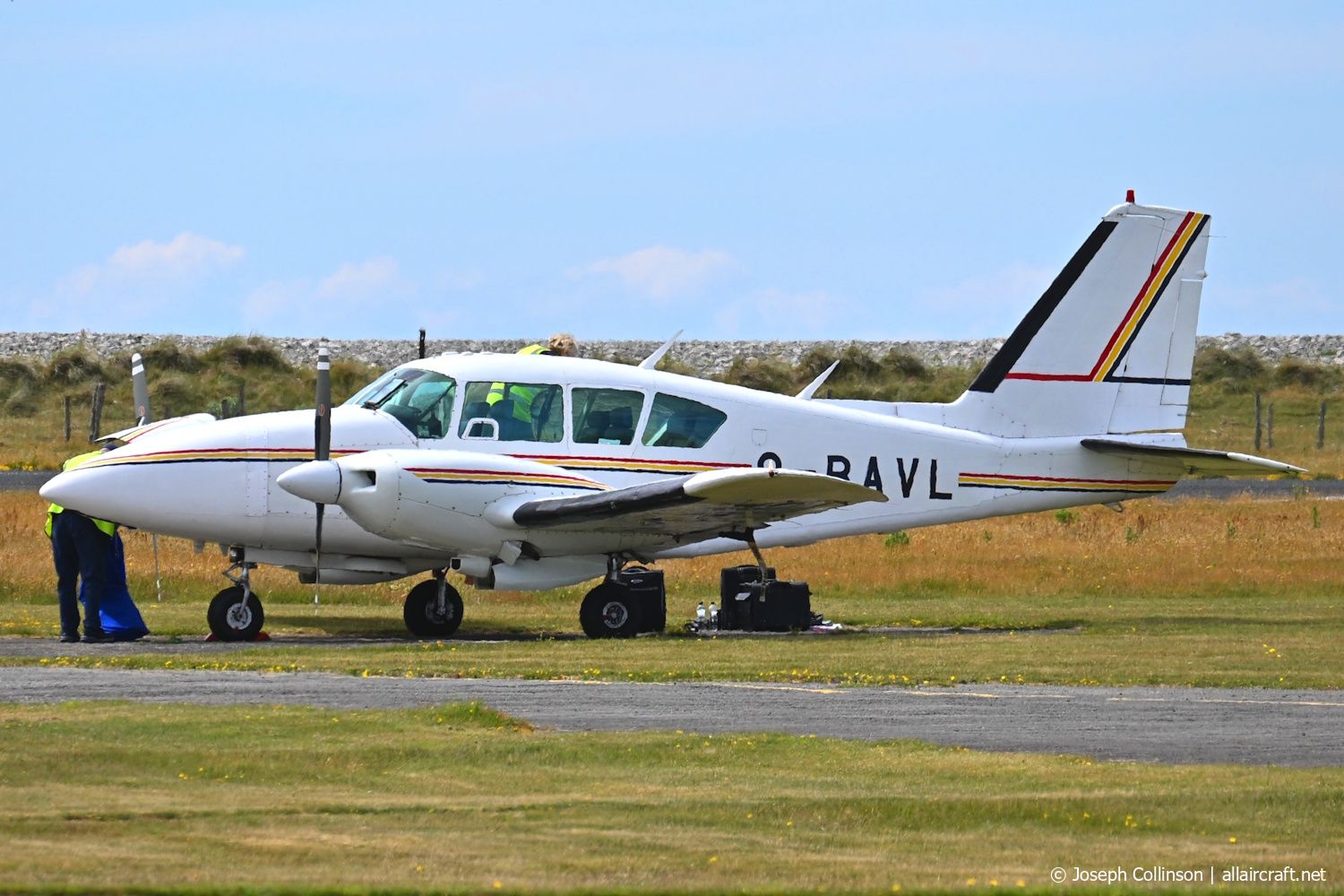 G-BAVL (27-4671) 1973 Piper PA-23-250 Aztec