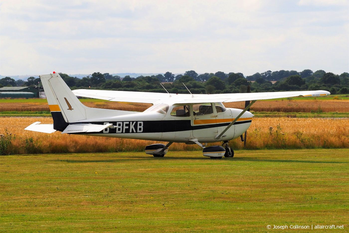 G-BFKB (1601) 1977 Reims-Cessna F172N