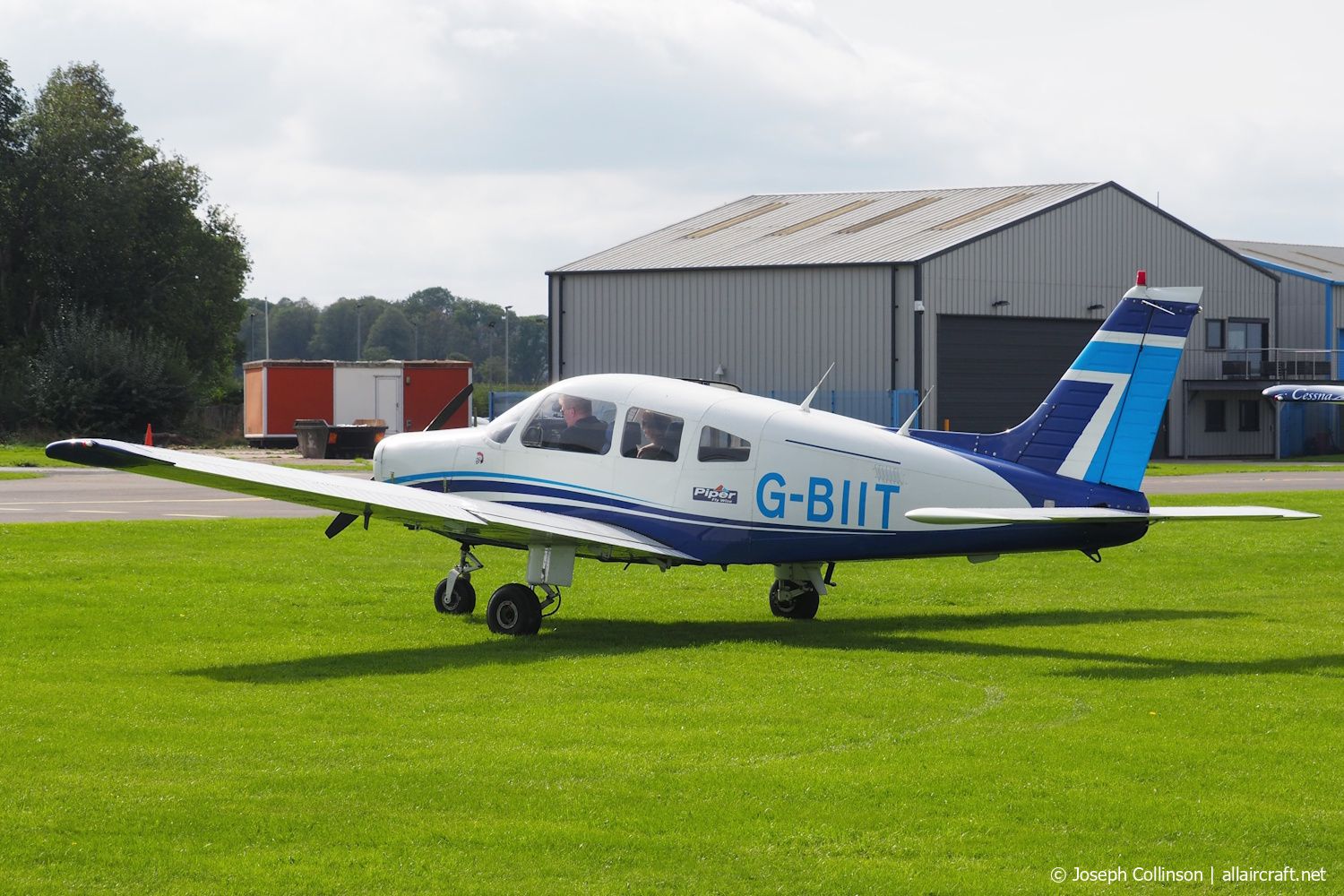 G-BIIT (28-8116052) 1981 Piper PA-28-181 Archer III