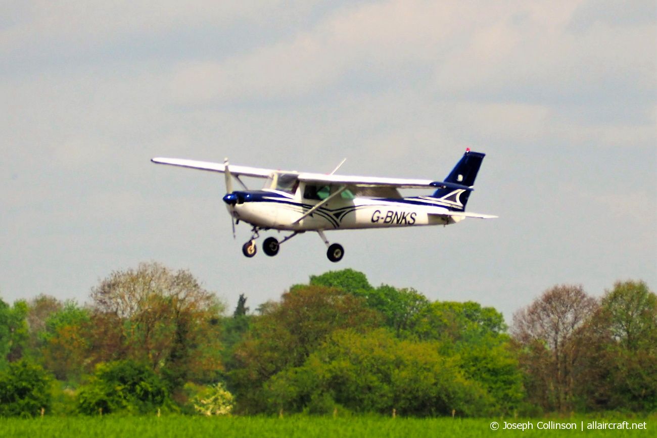 G-BNKS (152-83186) 1979 Cessna 152