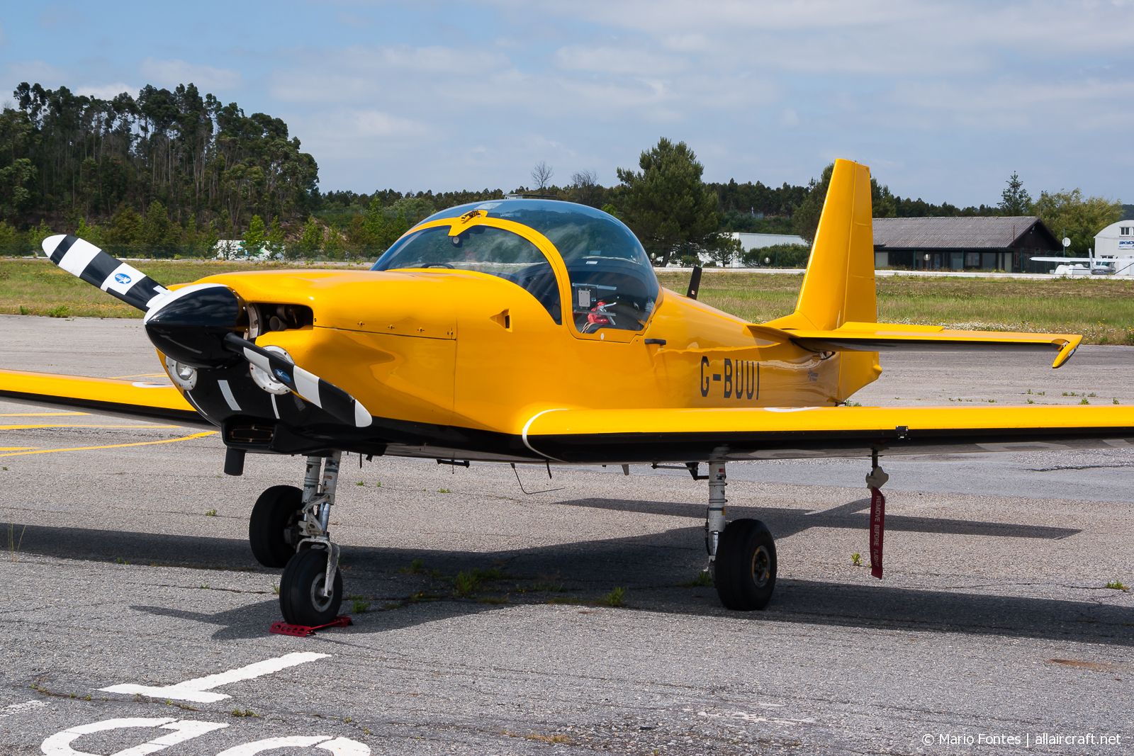 G-BUUI (2119) 1993 Slingsby T67M Mk.2 Firefly
