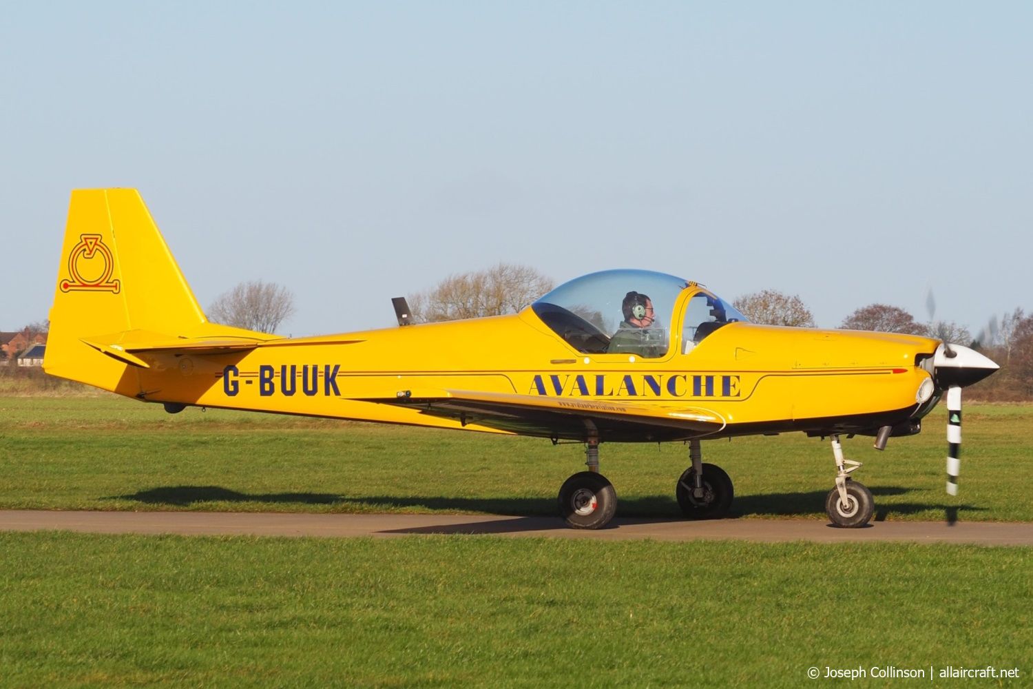 G-BUUK (2121) 1993 Slingsby T-67M Firefly Mk2