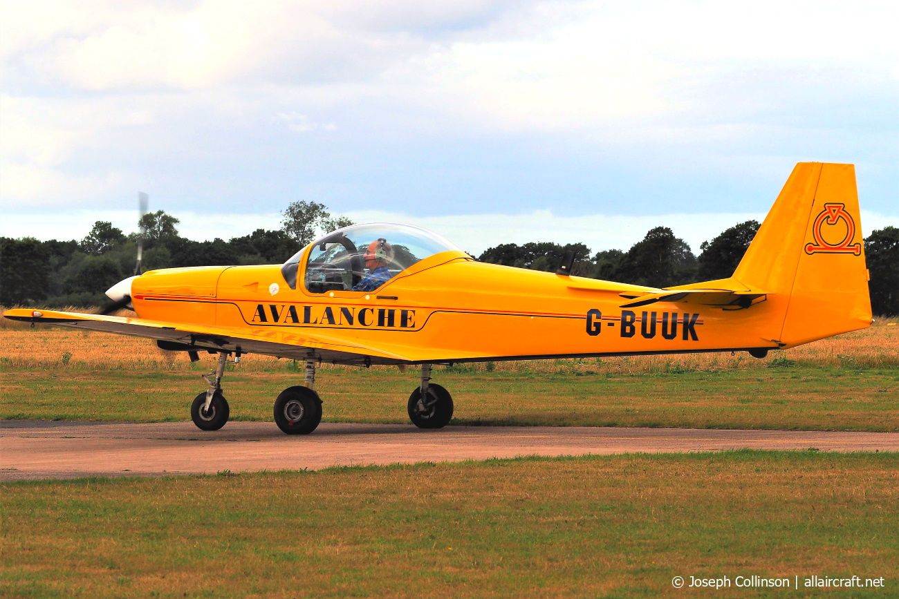 G-BUUK (2121) 1993 Slingsby T67M Mk.2 Firefly