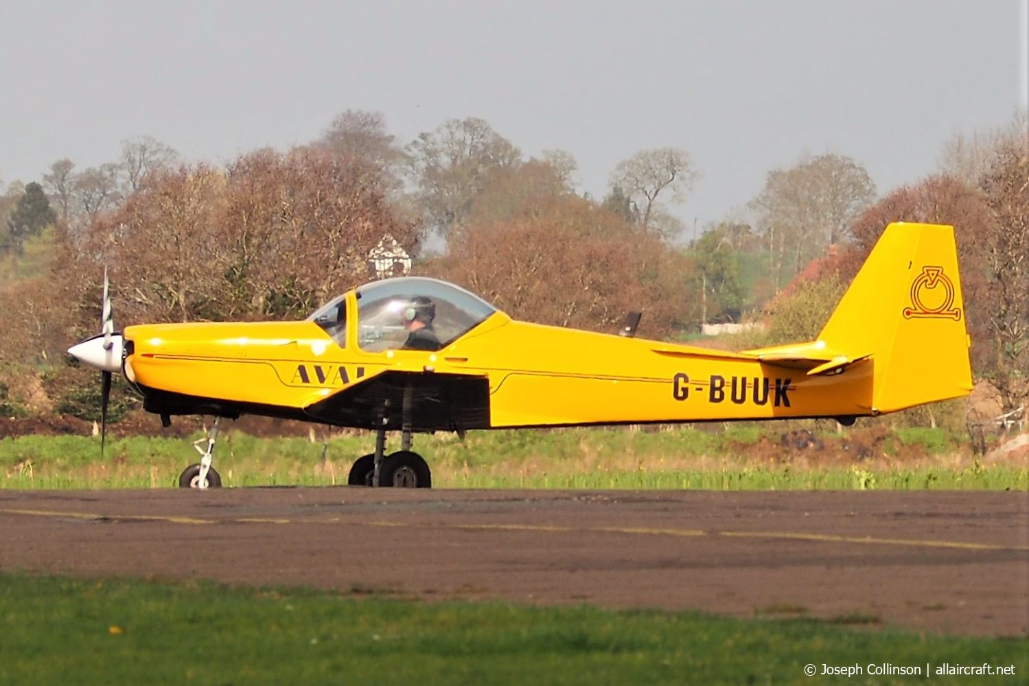 G-BUUK (2121) 1993 Slingsby T67M Mk.2 Firefly