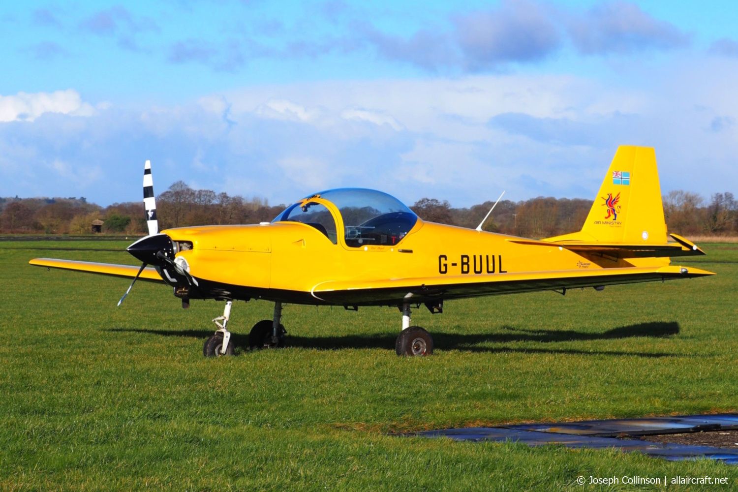 G-BUUL (2122) 1993 Slingsby T67M Mk.2 Firefly