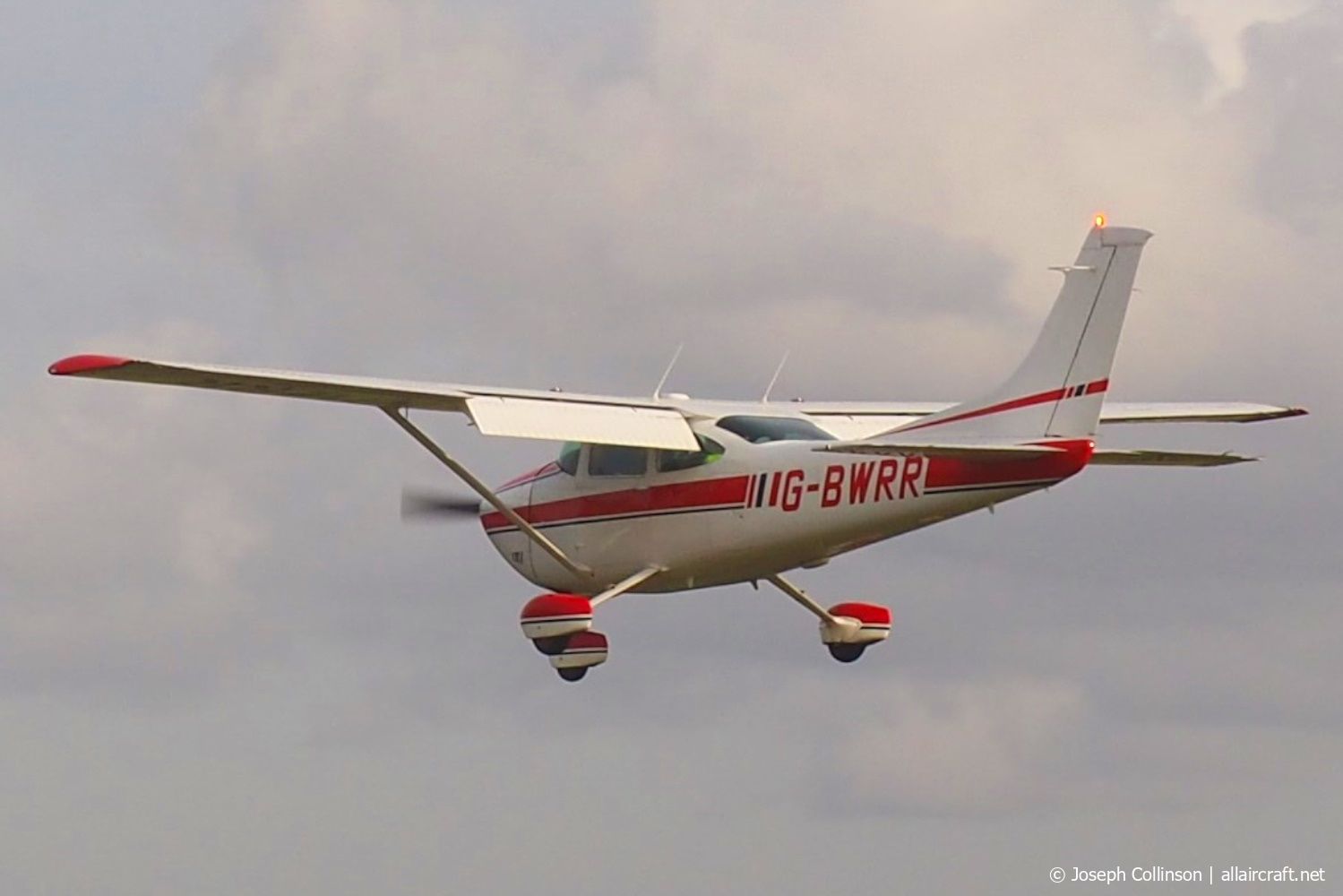 G-BWRR (182-66660) 1978 Cessna 182Q Skylane