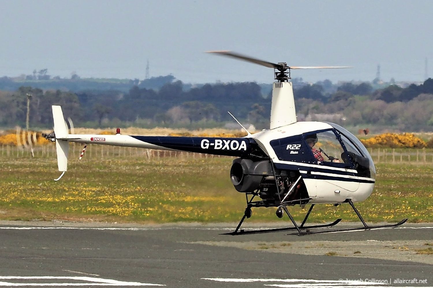 G-BXOA (1614) 1997 Robinson R22 Beta