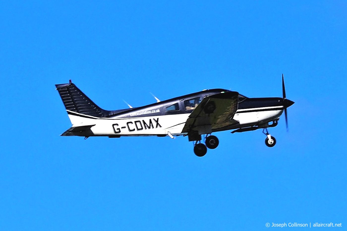 G-CDMX (28-7916006) Piper PA-28-161 Cherokee Warrior II