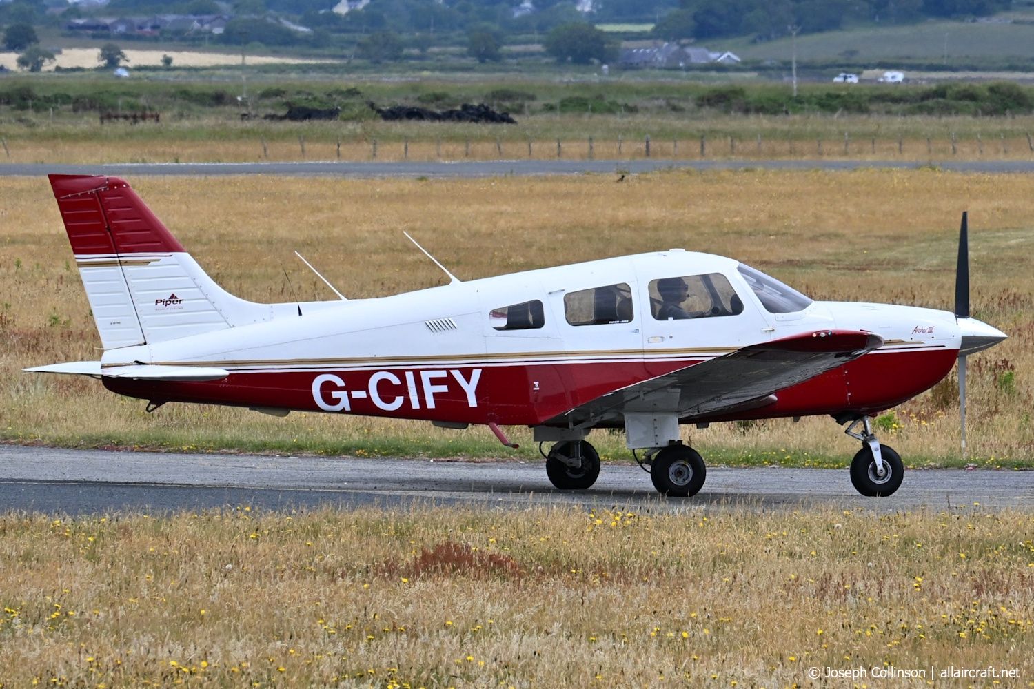 G-CIFY (28-43010) 1995 Piper PA-28-181 Cherokee Archer III