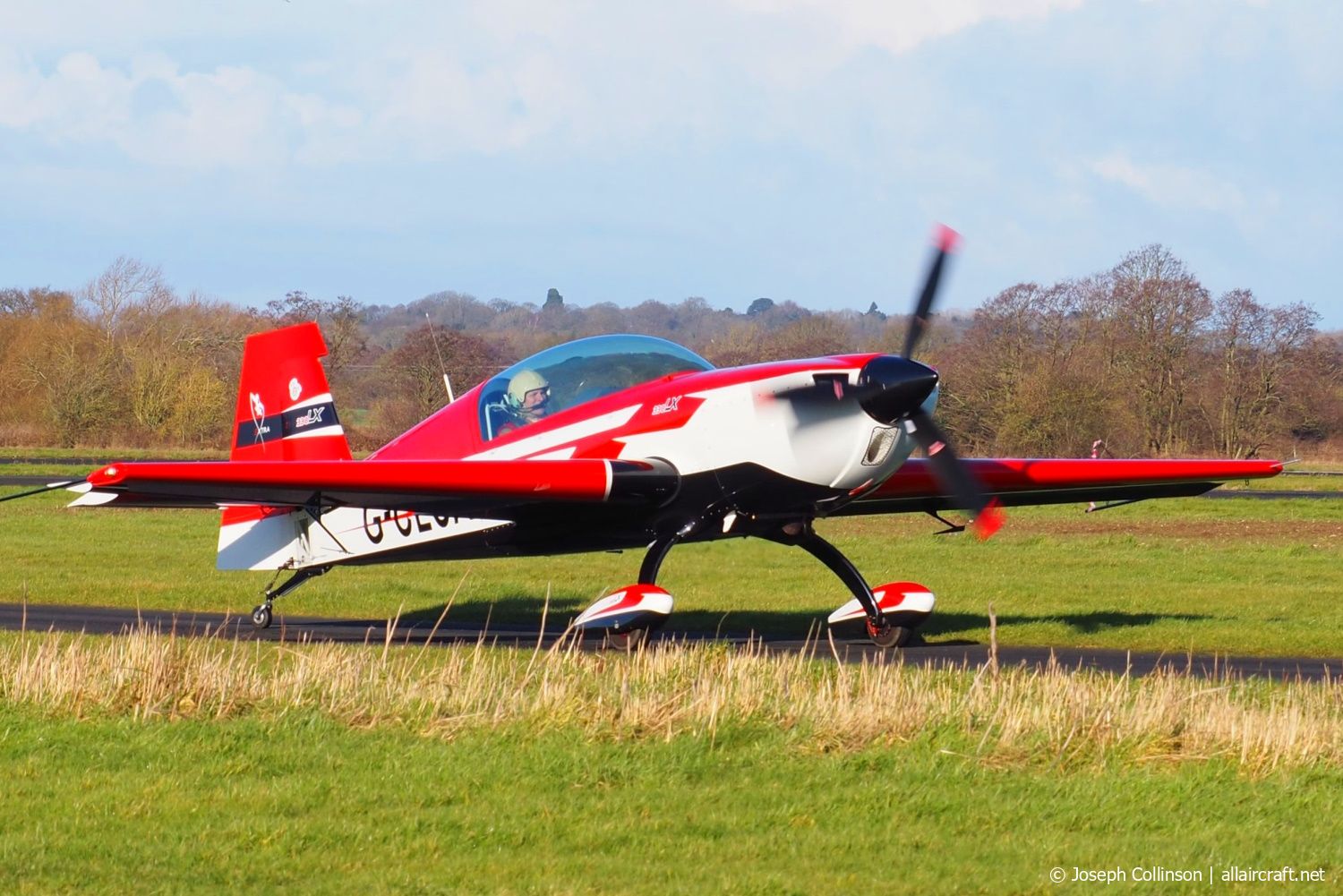 G-CLCA (LC082) 2019 Extra EA-300/LC