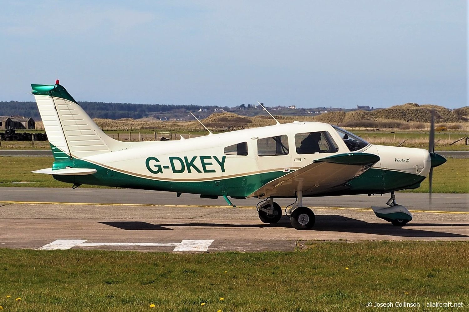 G-DKEY (28-7716084) 1977 Piper PA-28-161 Cherokee Warrior II