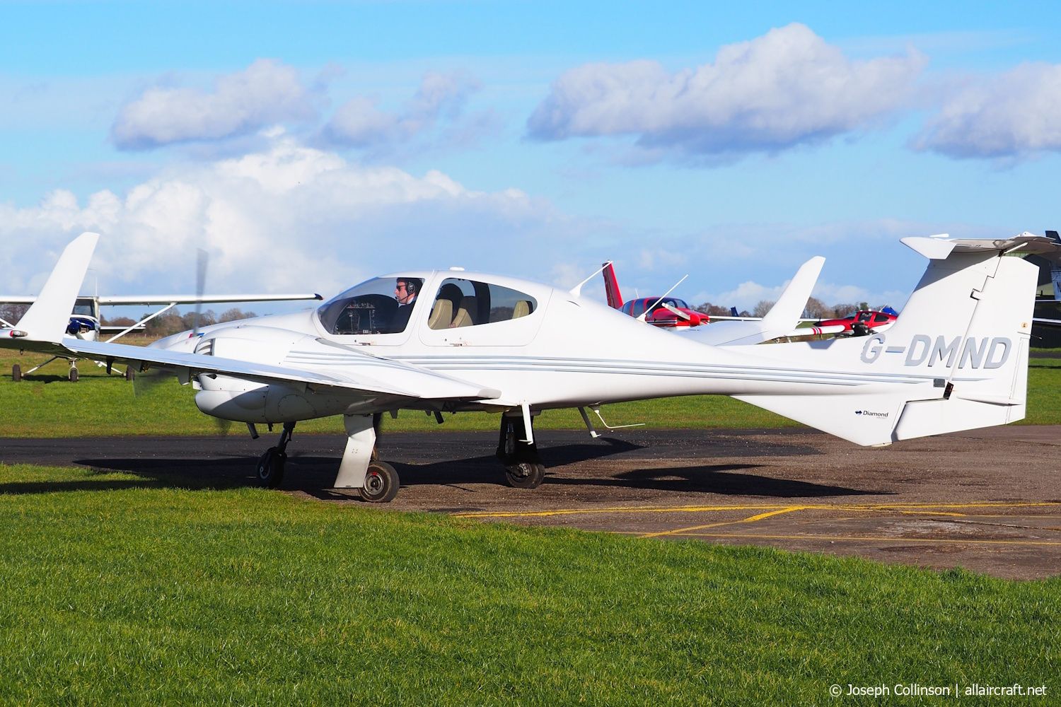 G-DMND (42.068) 2005 Diamond DA-42 Twin Star