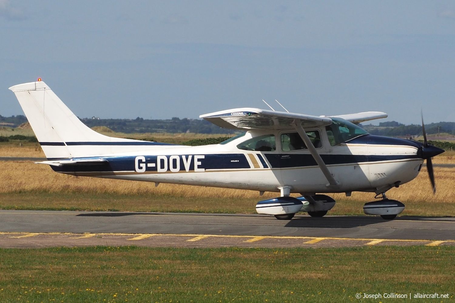 G-DOVE (182-66724) 1979 Cessna 182Q Skylane