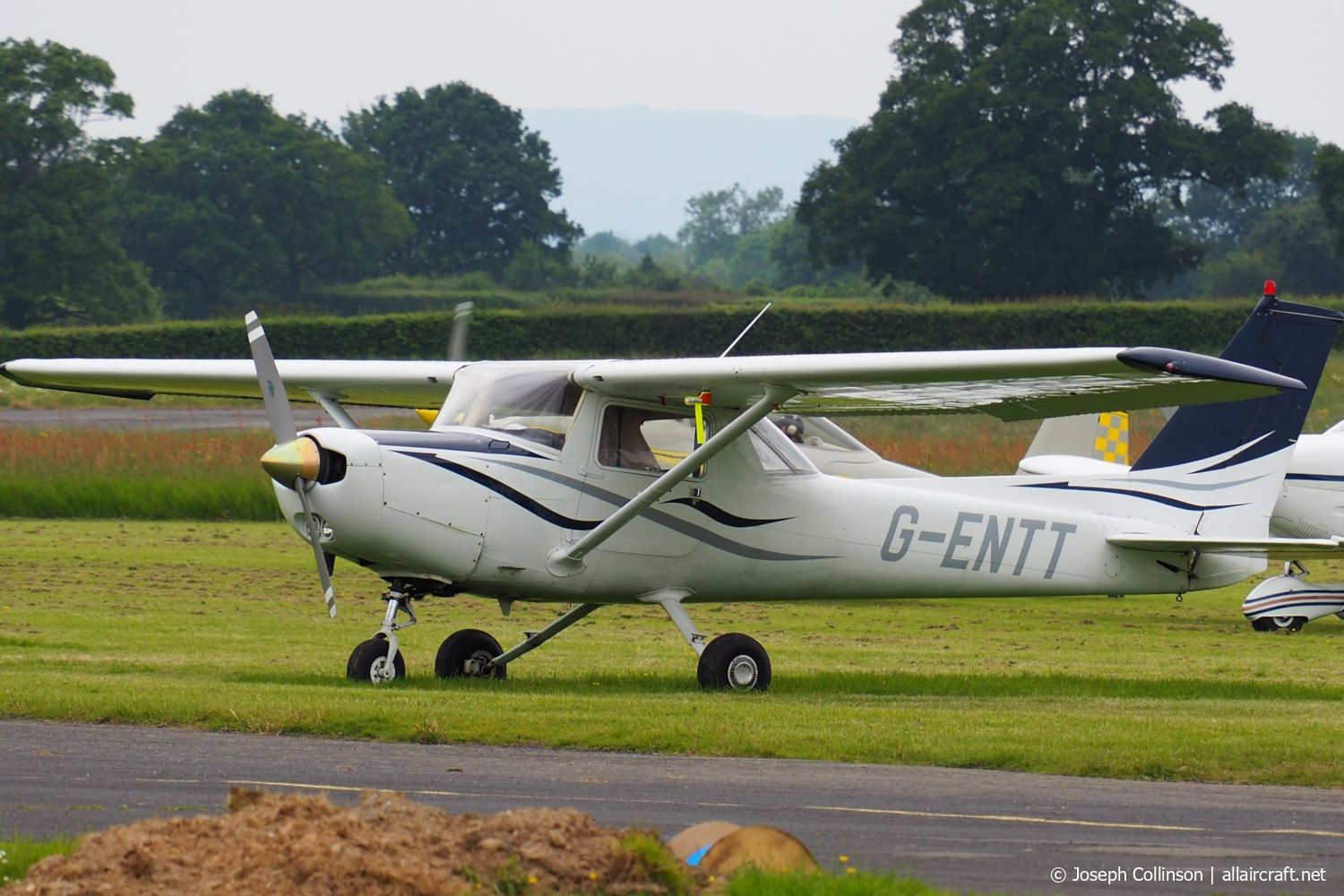 G-ENTT (1750) 1980 Reims-Cessna F152