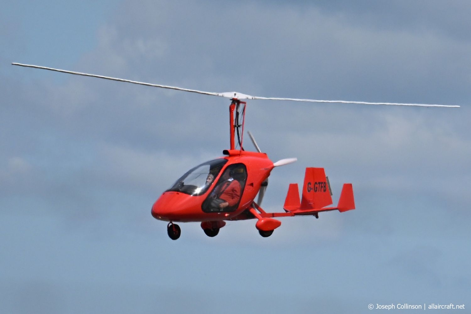 G-GTFB (24-14-8454) 2014 Magni M-24C Orion