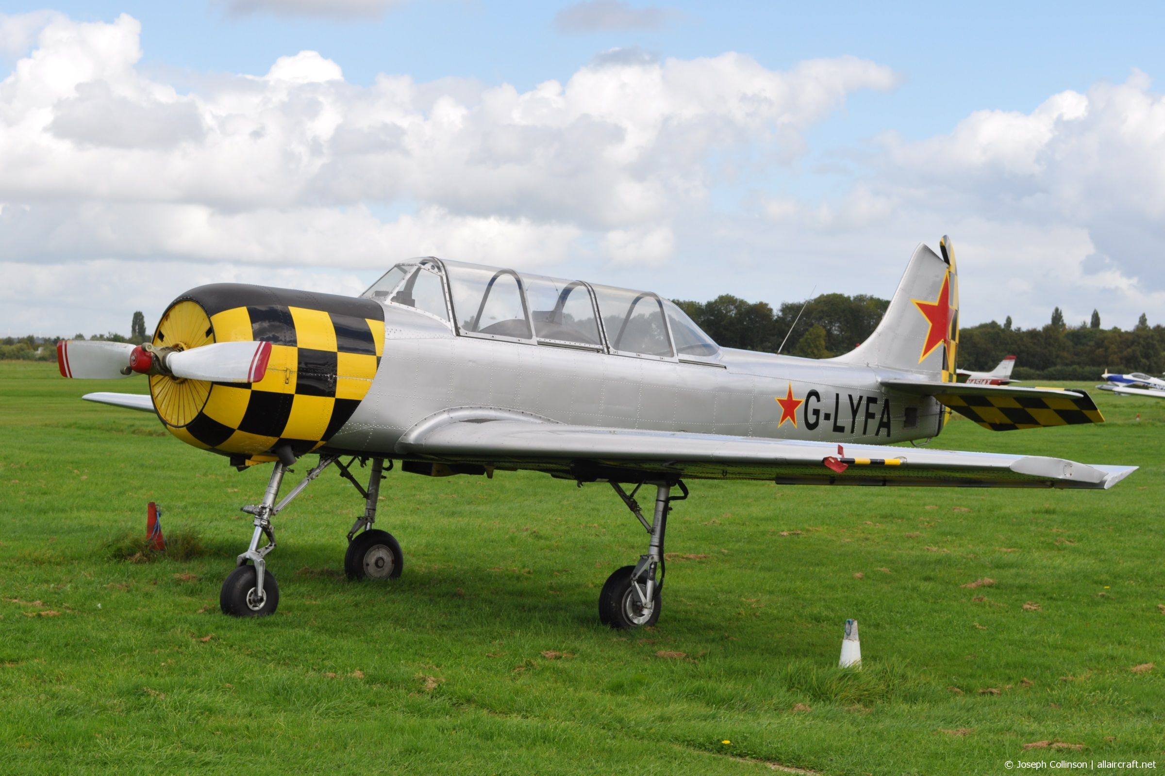 G-LYFA (822608) 1982 Yakovlev Yak-52