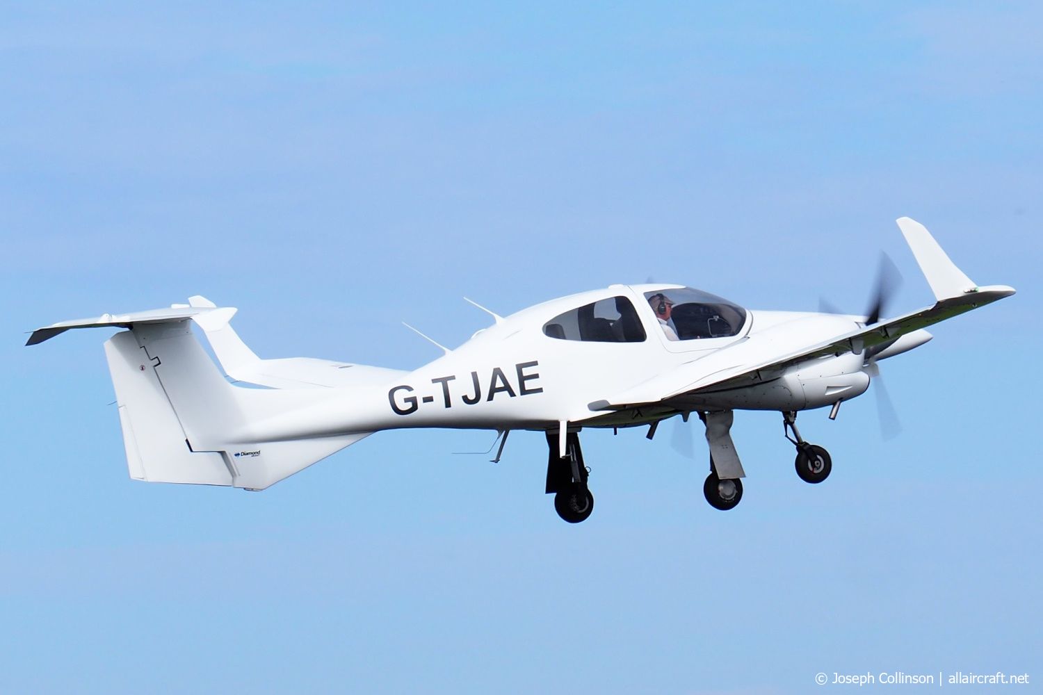G-TJAE (42-033) Diamond DA-42NG Twin Star