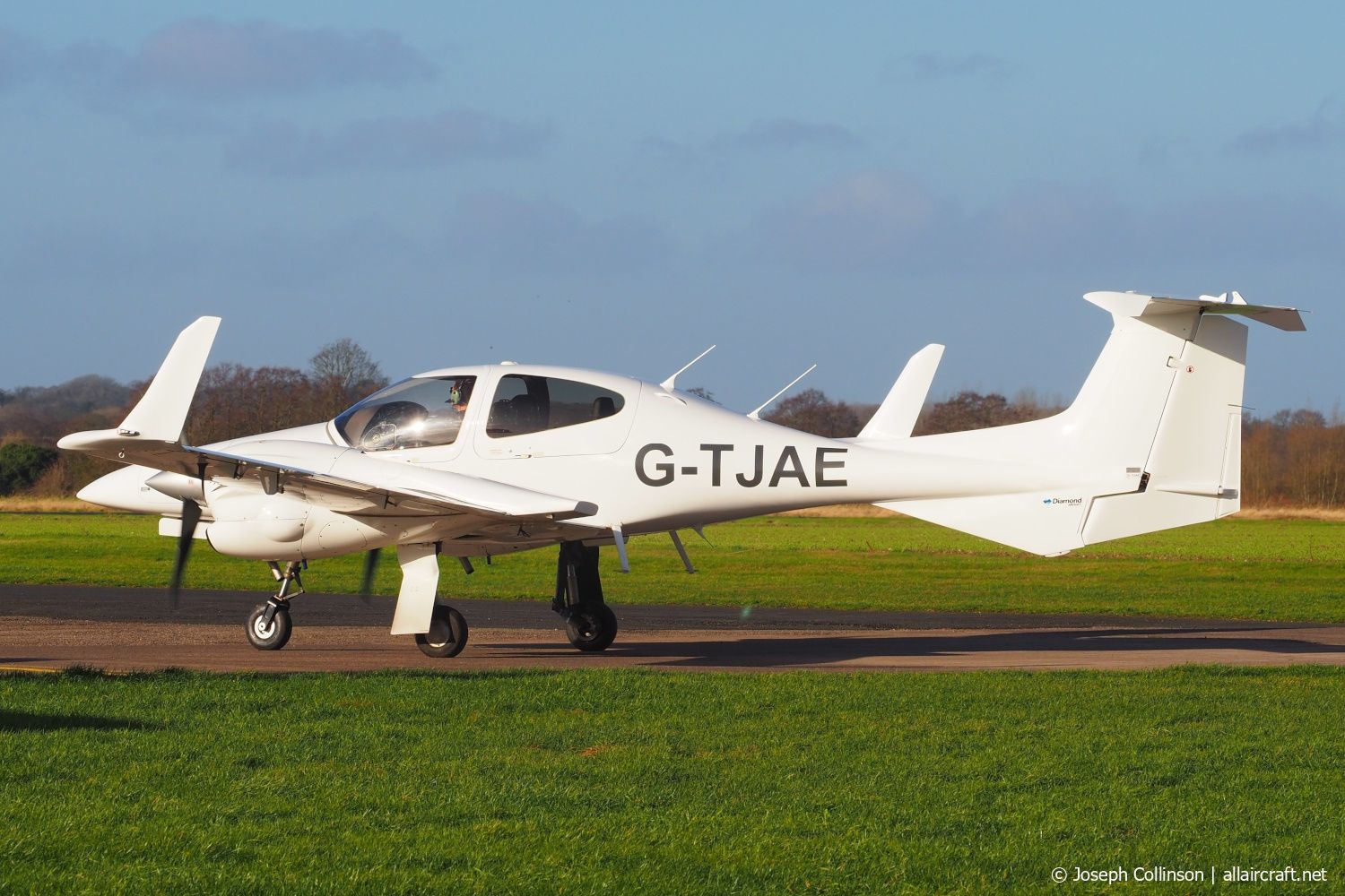 G-TJAE (42-033) Diamond DA-42NG Twin Star