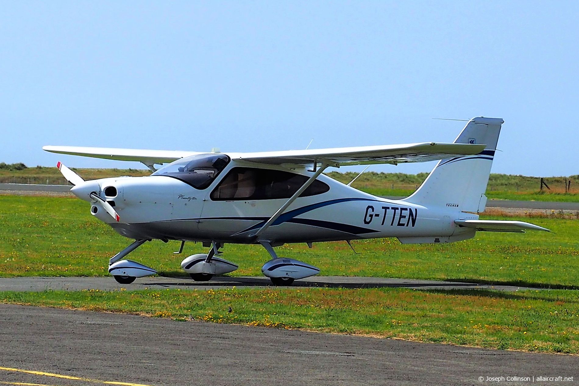G-TTEN Tecnam P2010