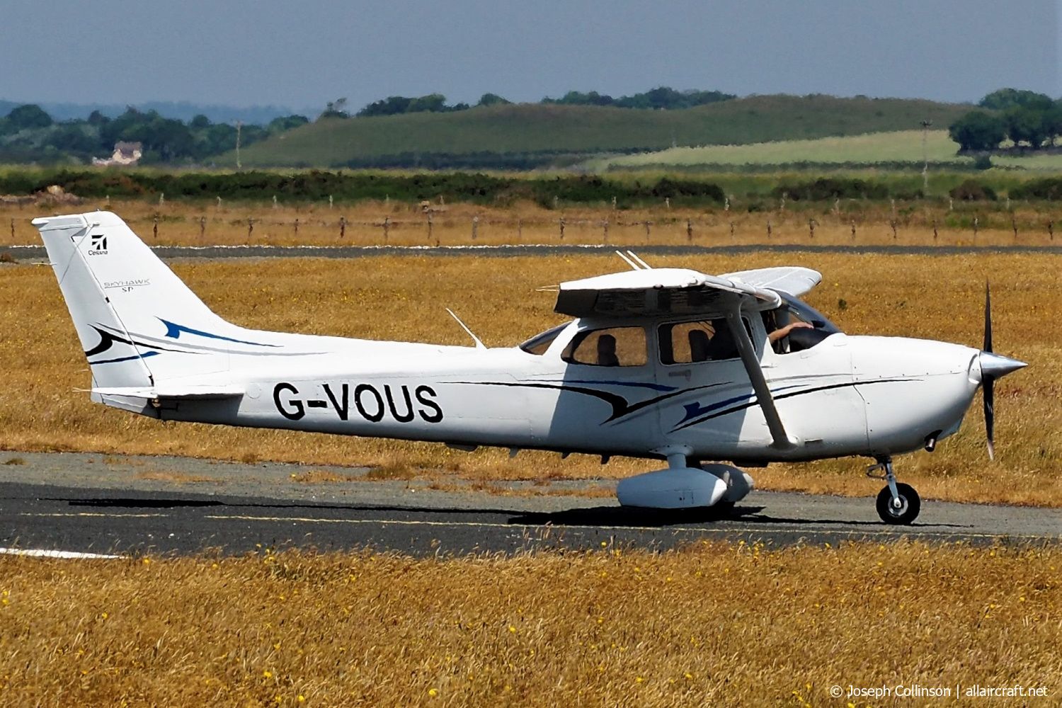 G-VOUS · Cessna 172S Skyhawk SP · (EGCK)