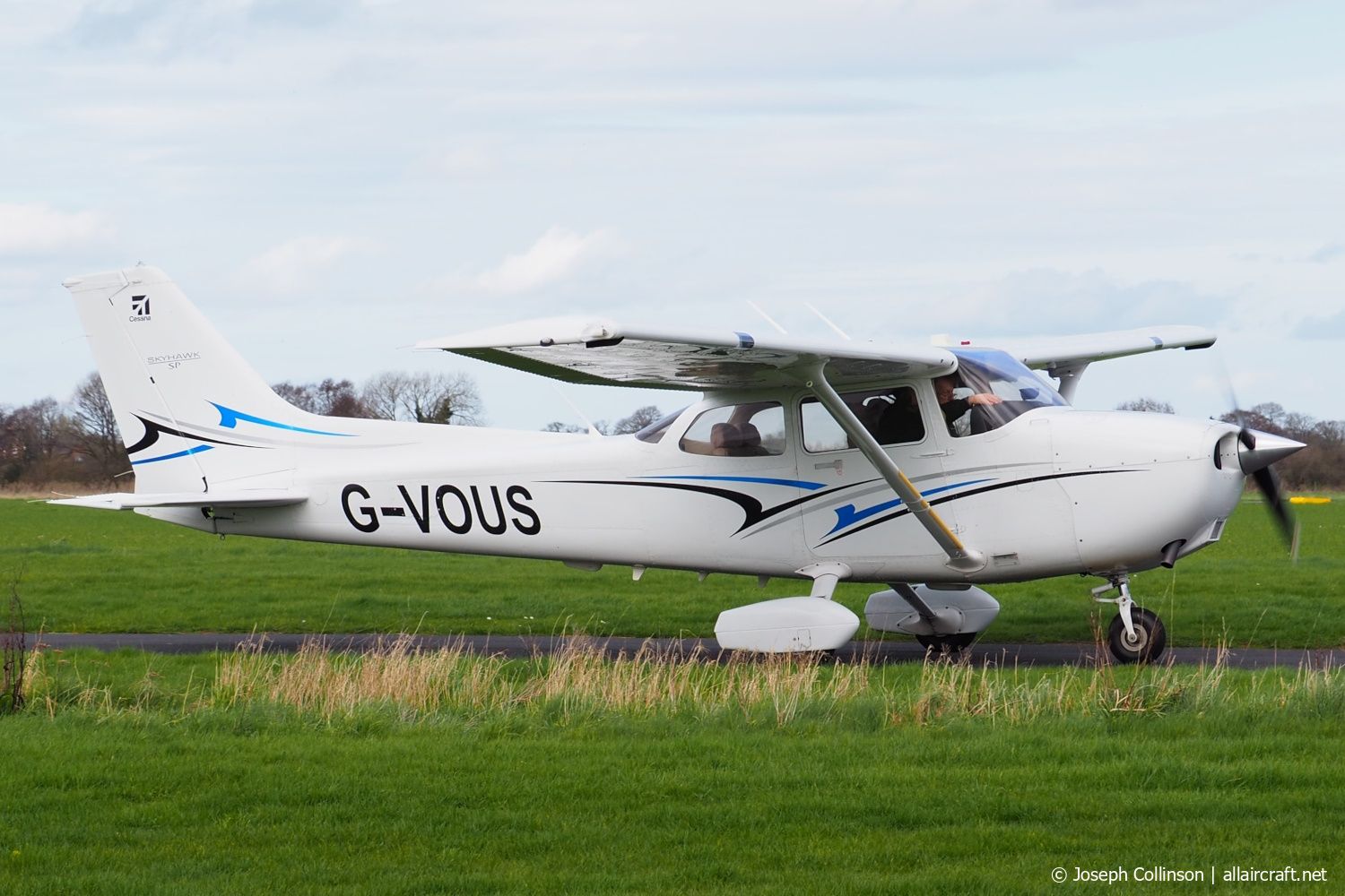 G-VOUS 2013 Cessna 172S Skyhawk SP