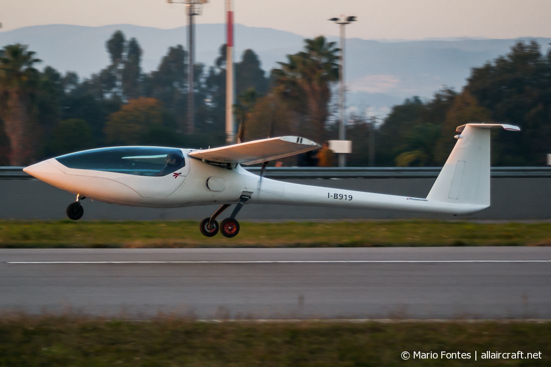 I-B919 EuroSport Aircraft Crossover
