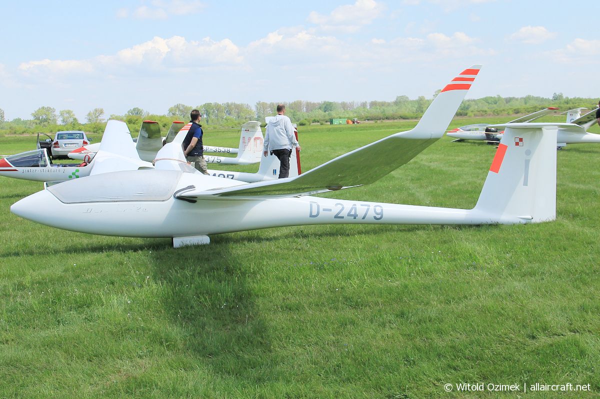 D-2479 ( 211 ) Schempp-Hirth Discus 2A