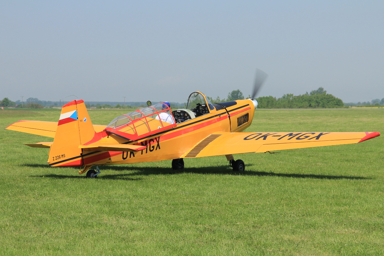 OK-MGX (0190) Zlin Z-226MS