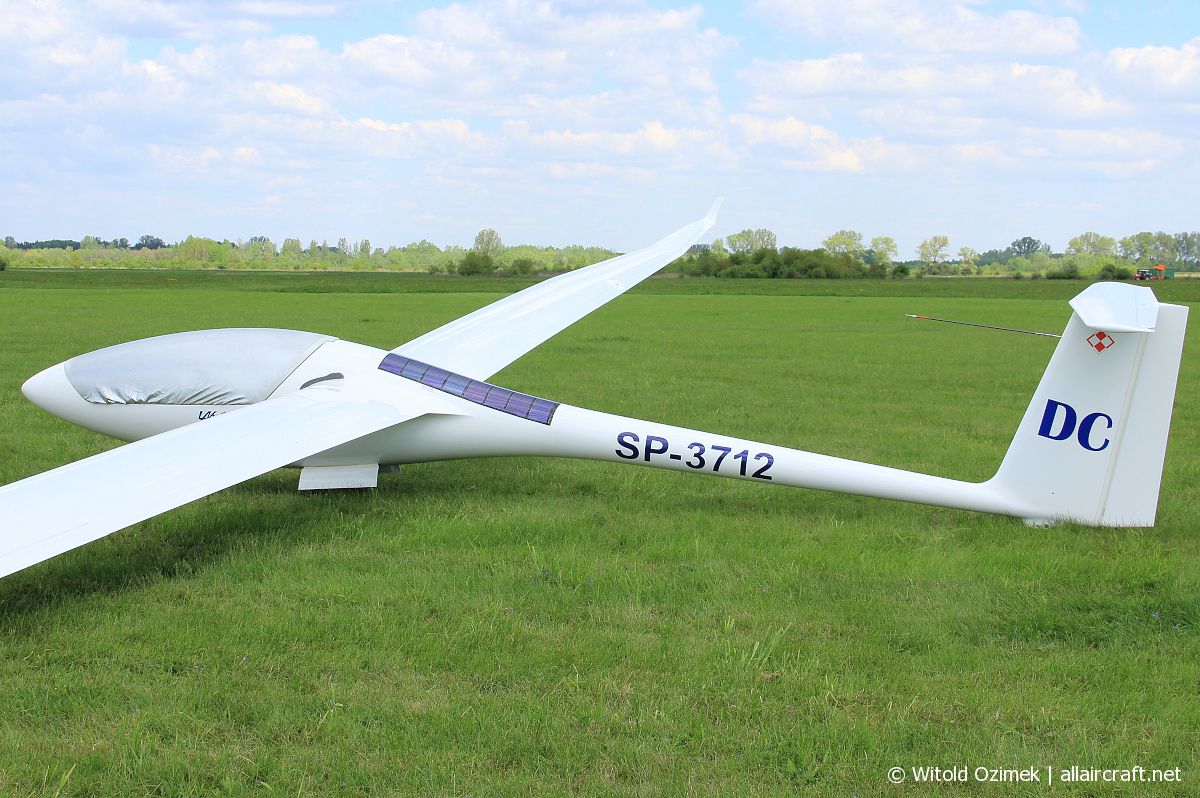 SP-3712 Sportine Aviacija LAK-19