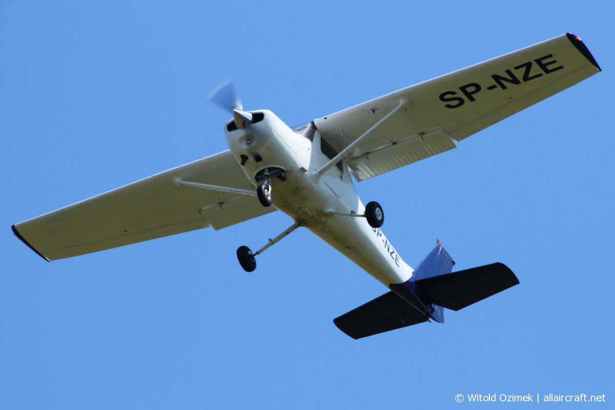 SP-NZE (15282231) Cessna 152