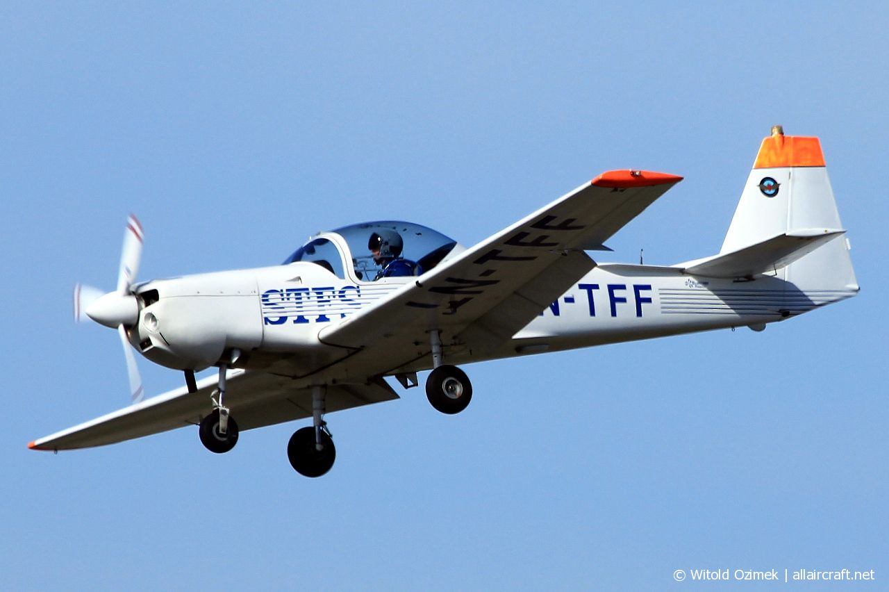 LN-TFF (2051) 1987 Slingsby T67M-200 Firefly