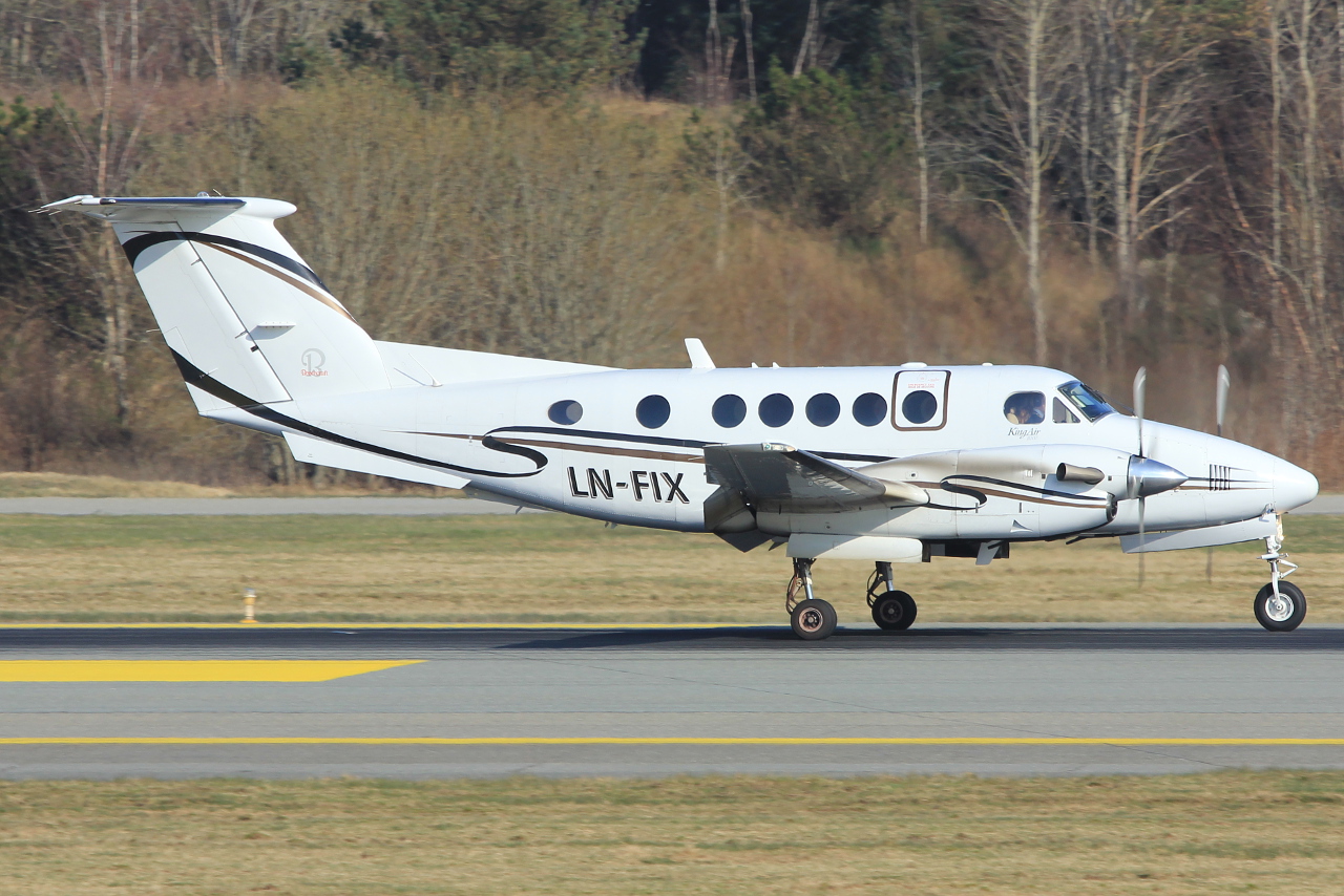 LN-FIX (BB-1898) 2005 Raytheon B200 King Air