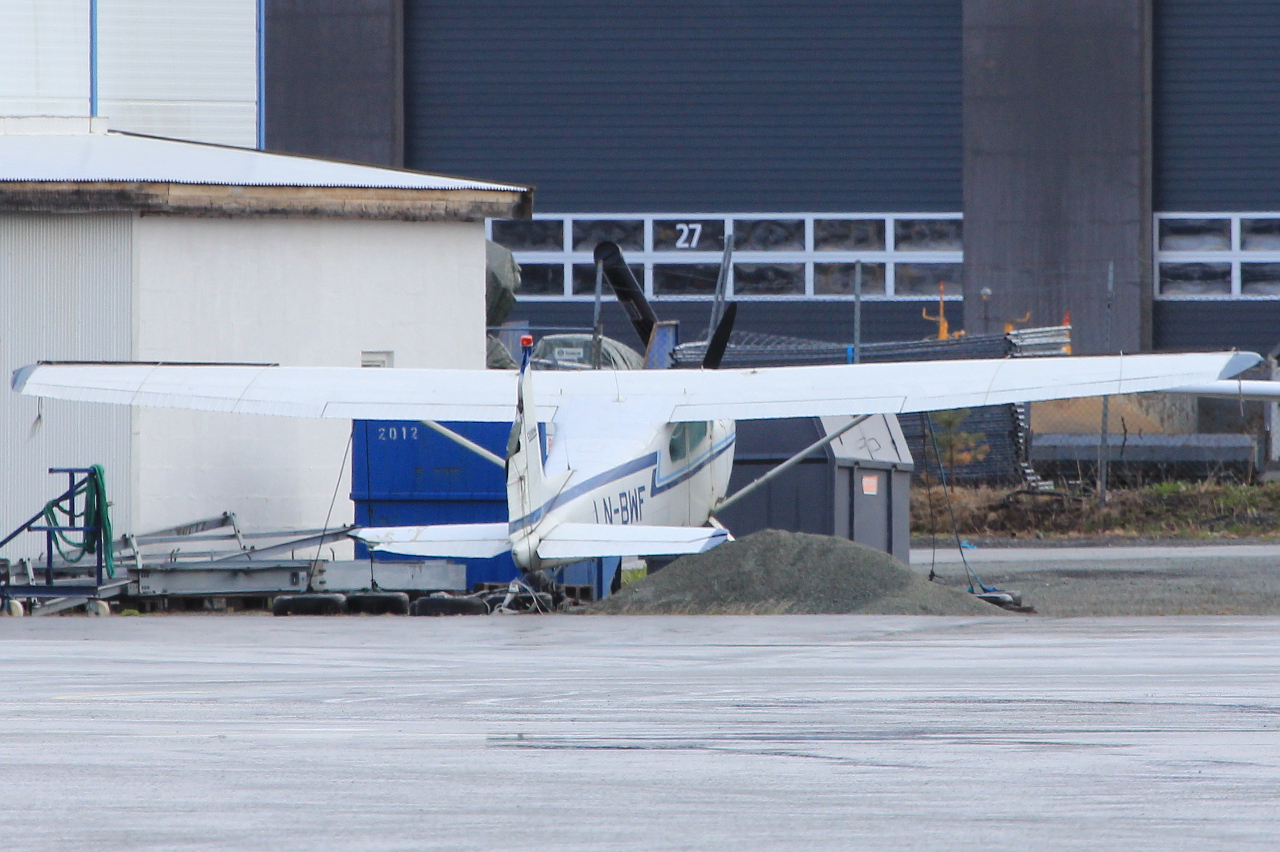 LN-BWF (180-50813) Cessna 180C