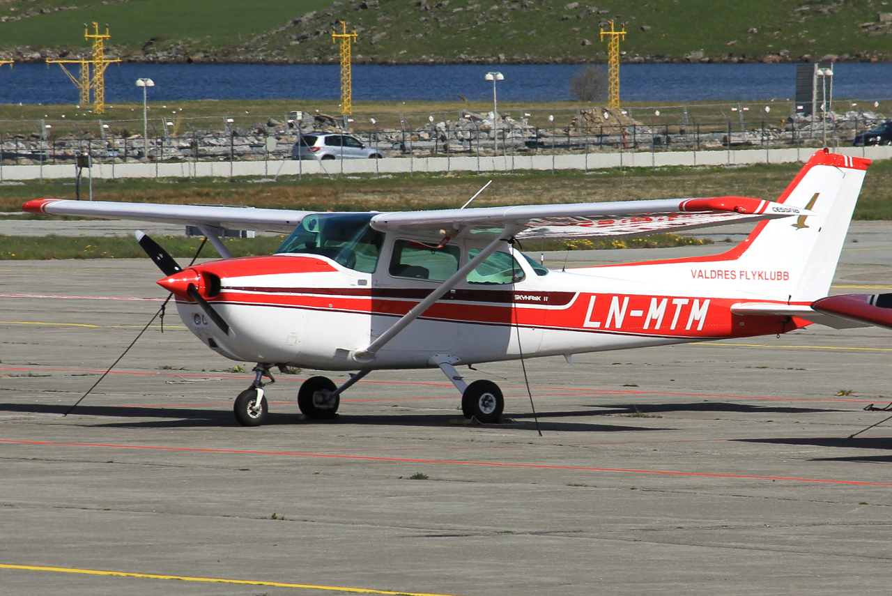 LN-MTM (172-74333) Cessna 172P Skyhawk II