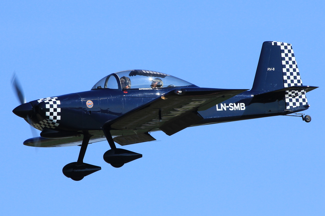 LN-SMB, (cn 82240), Van's RV-8