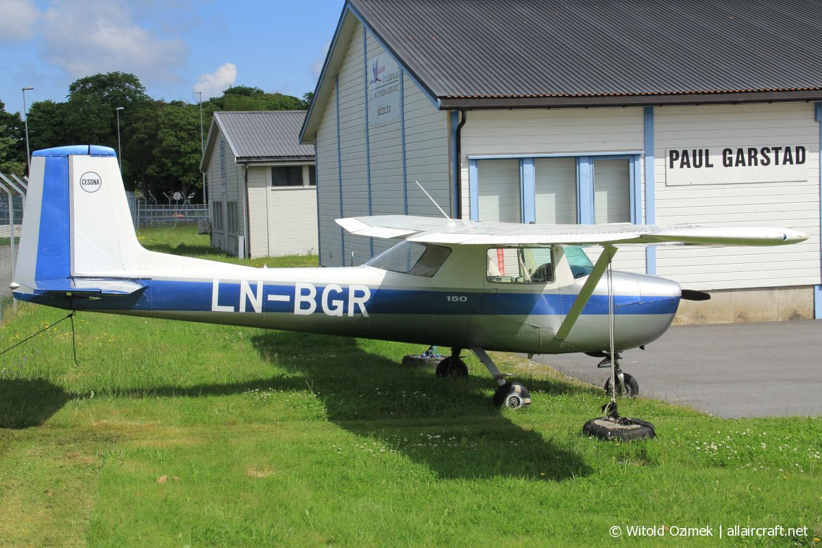 LN-BGR (150-60457) Cessna 150D