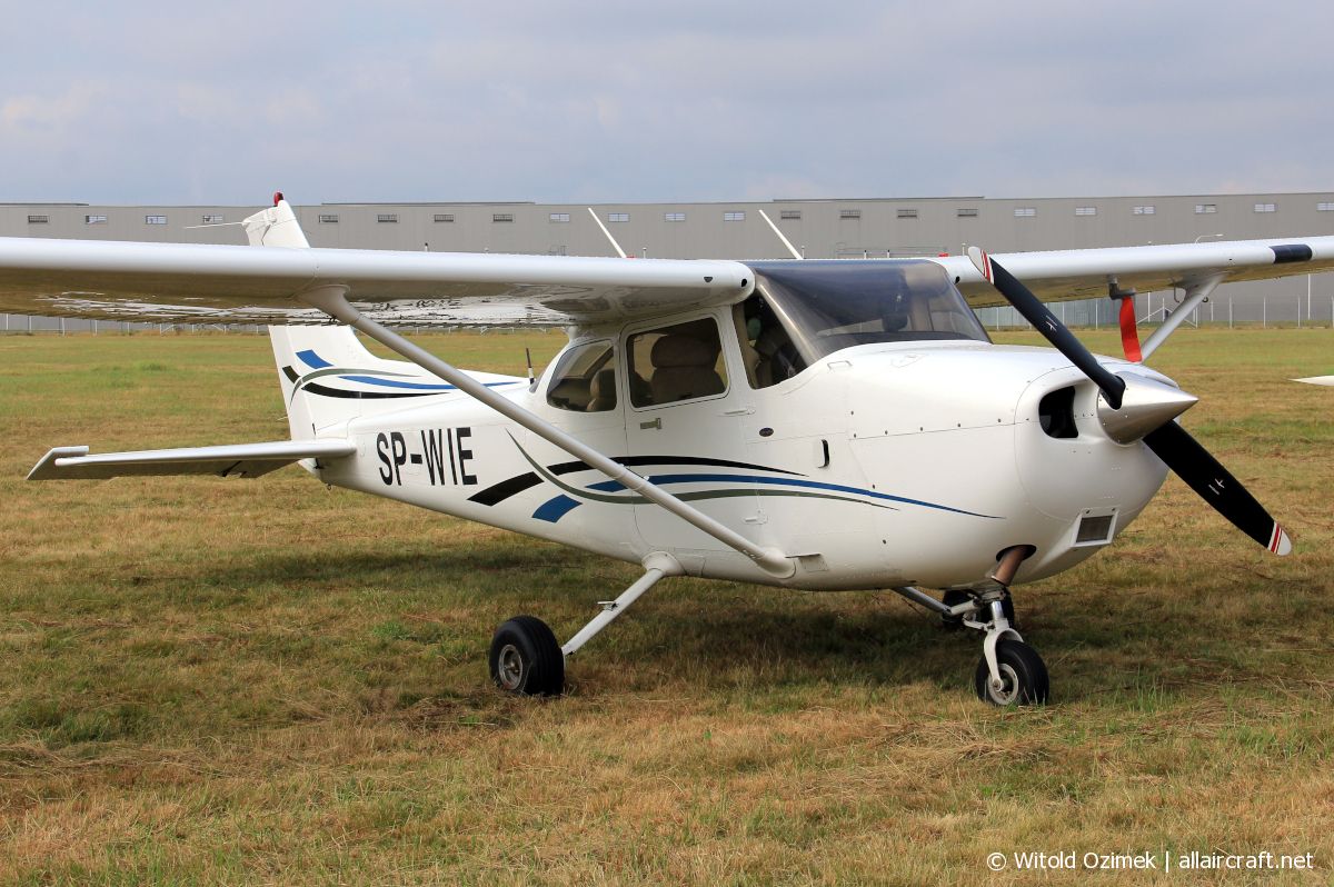 SP-WIE (172S10293) Cessna 172S Skyhawk