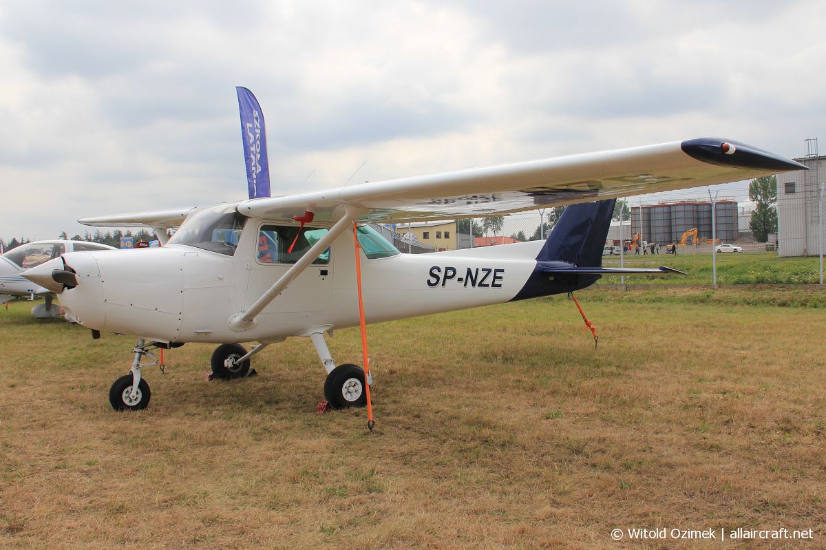 SP-NZE (15282231) Cessna 152