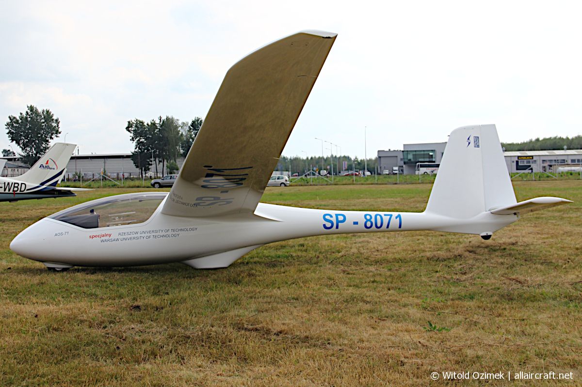 SP-8071 (71.01) Politechnika Rzeszowska AOS-71 Salamander
