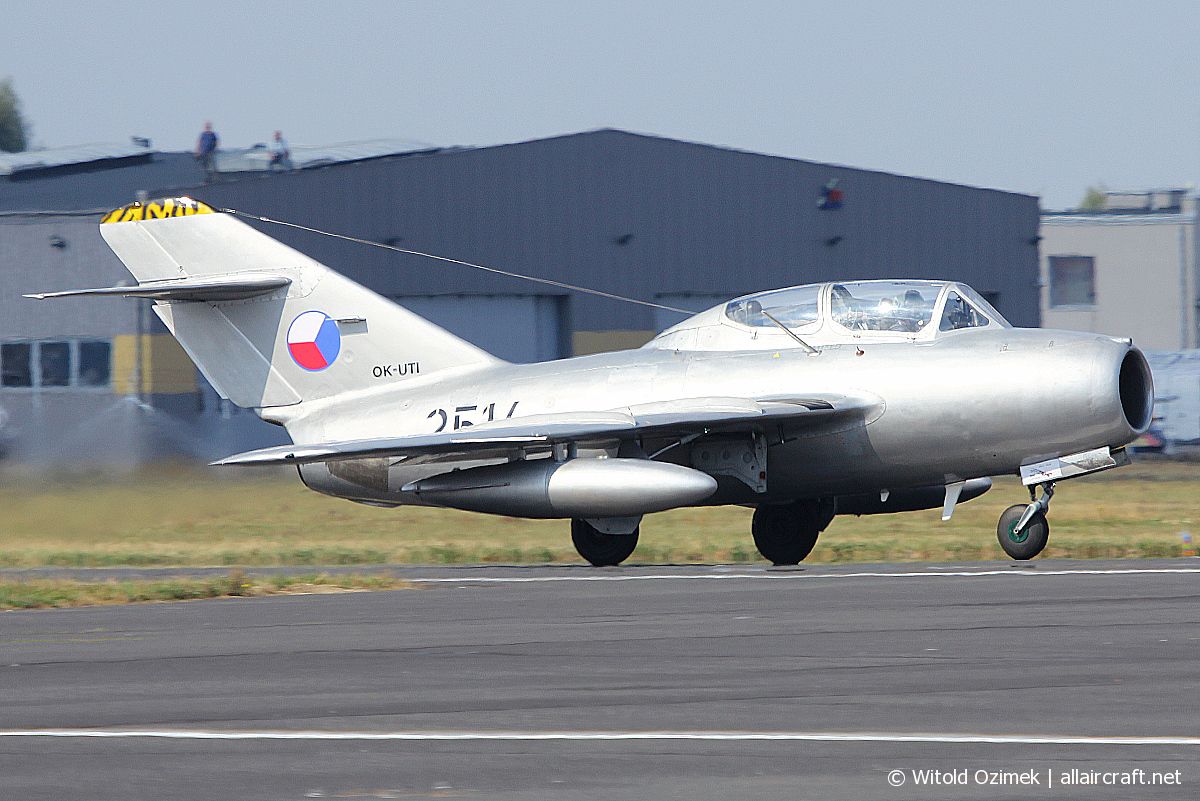 OK-UTI (242266) 1954 Mikoyan-Gurevich MiG-15UTI Midget