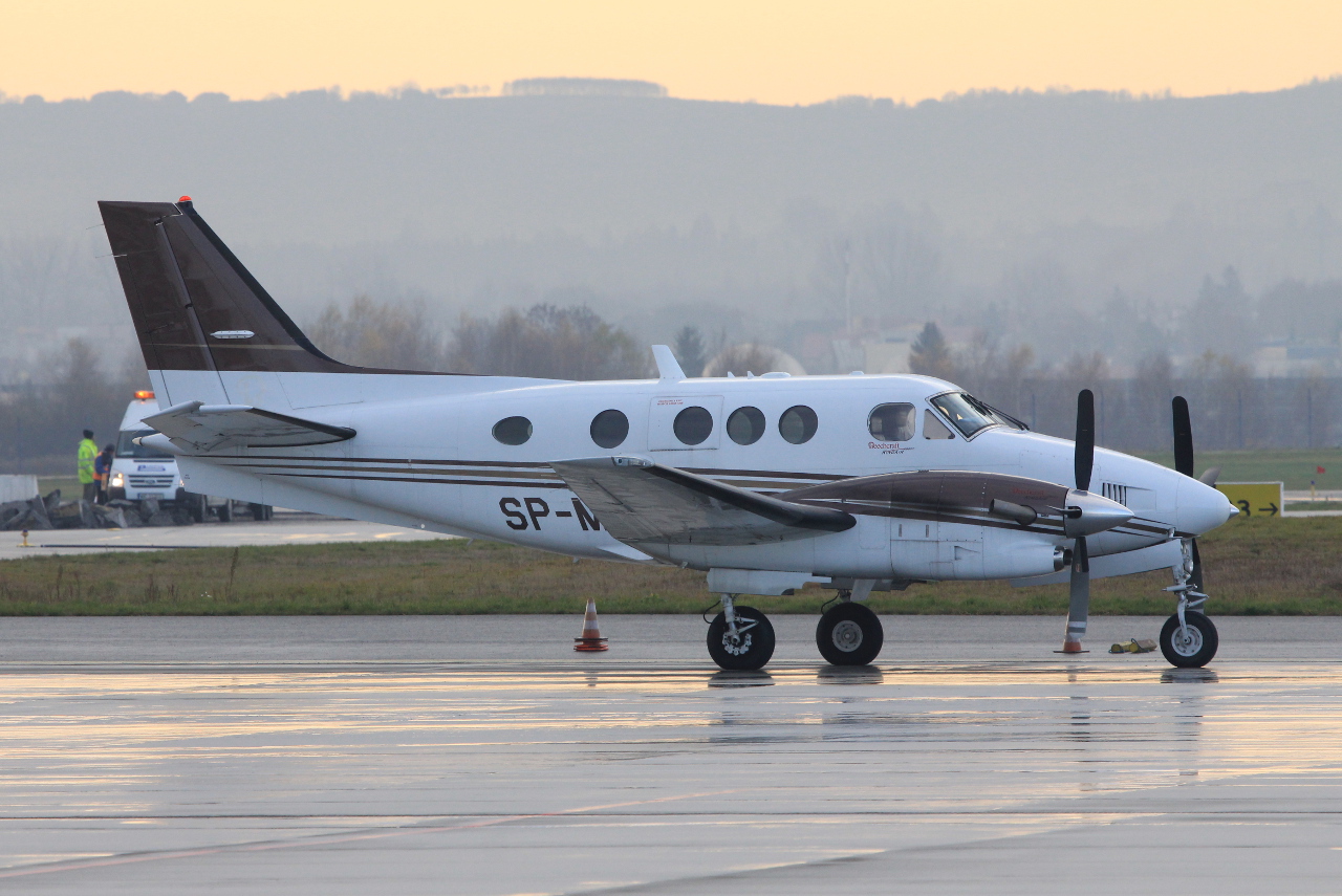 SP-MMS (LJ-1959) Hawker Beechcraft C90GTI
