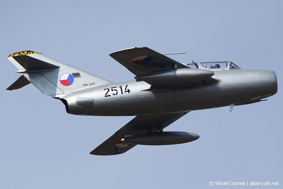 OK-UTI (242266) 1954 Mikoyan-Gurevich MiG-15UTI Midget