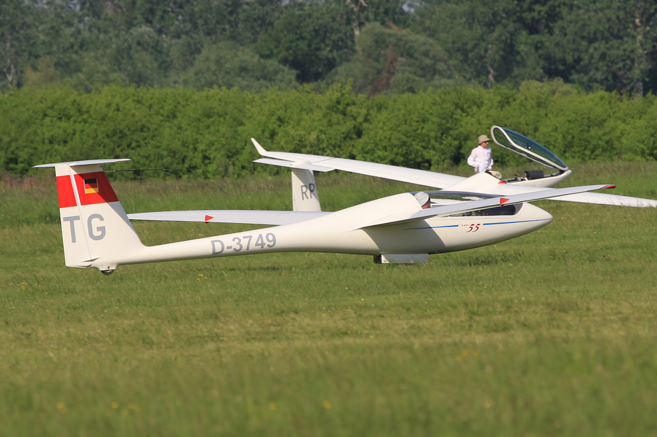 D-3749, (cn 551190003), PZL Bielsko SZD-55-1 Promyk