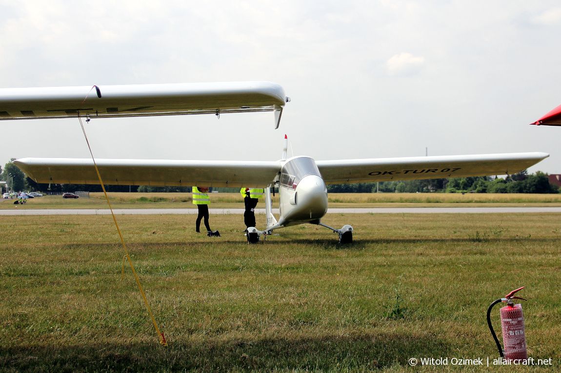 OK-TUR07 Aeroprakt A-20