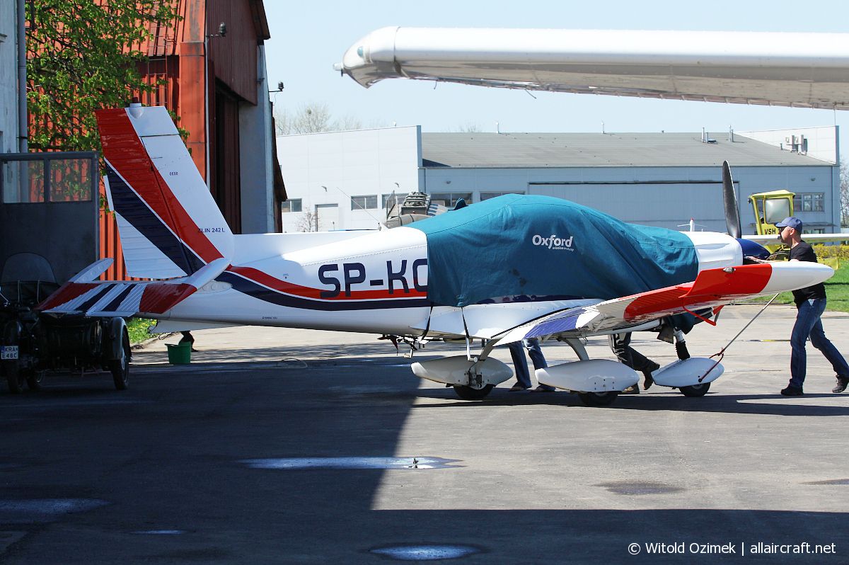 SP-KOO · Zlin Z-242L · (EPKP)