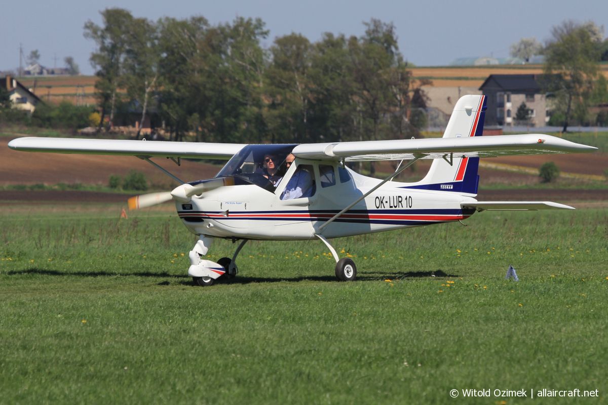 OK-LUR10 Tecnam P-92 Echo Super
