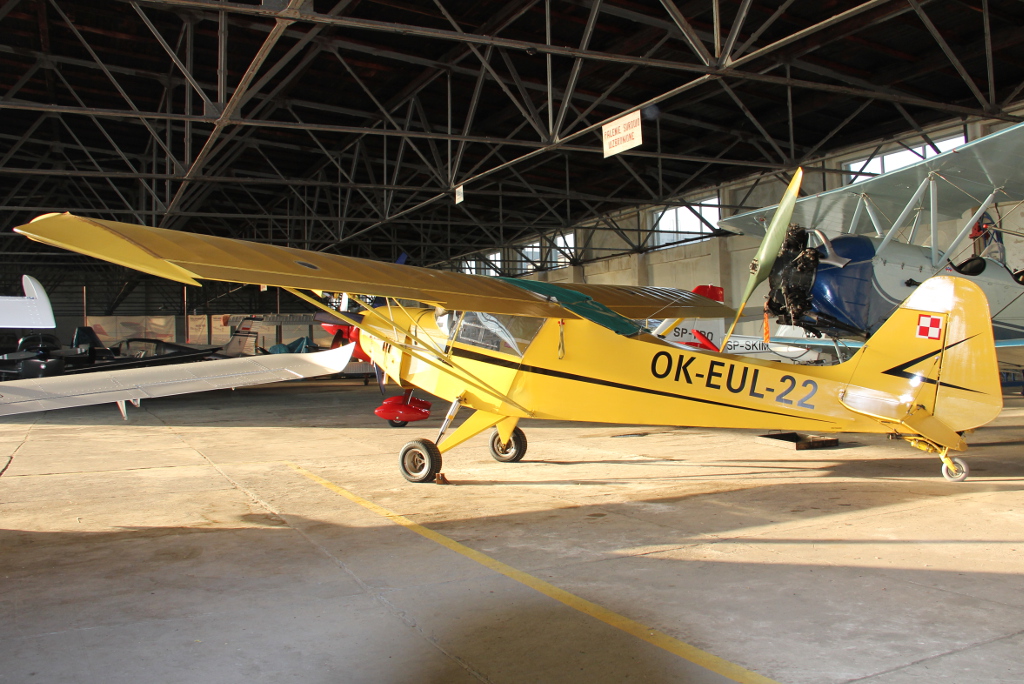 OK-EUL22 Let-Mont TUL-01 Tulak Piper UL