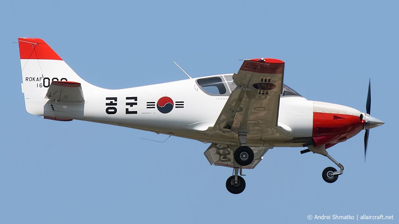 16-008 / 008 Korea Aerospace Industries KT-100 Naraon