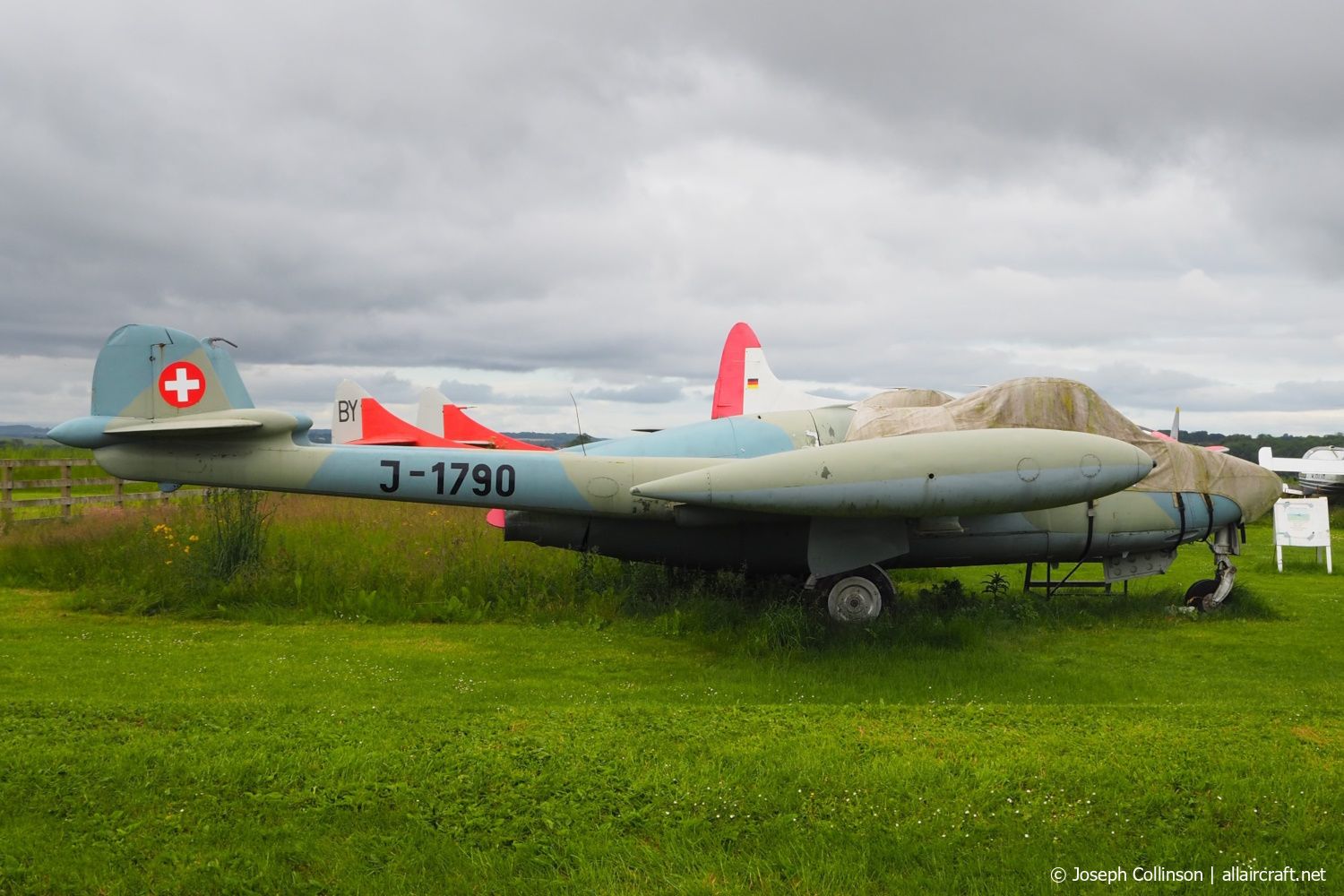 J-1790 (431) 1957 DeHavilland DH-112 Venom FB.54